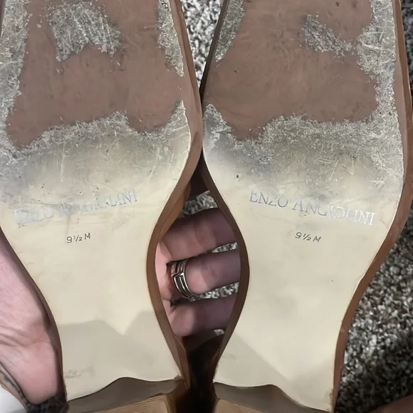 Women’s square toe heel - Picture 4 of 4